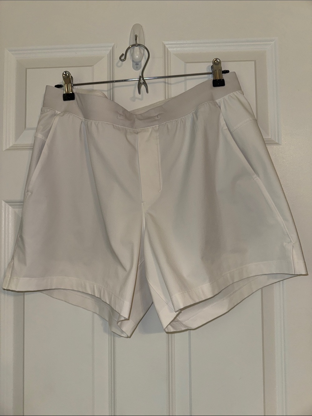 lululemon White Men’s Zeroed In 5” Linerless Shorts